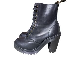 Dr. Martens Kendra Bootie Women US size 7 EUC